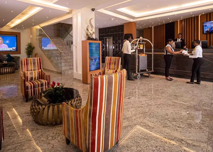 Oak Plaza Hotels East Airport